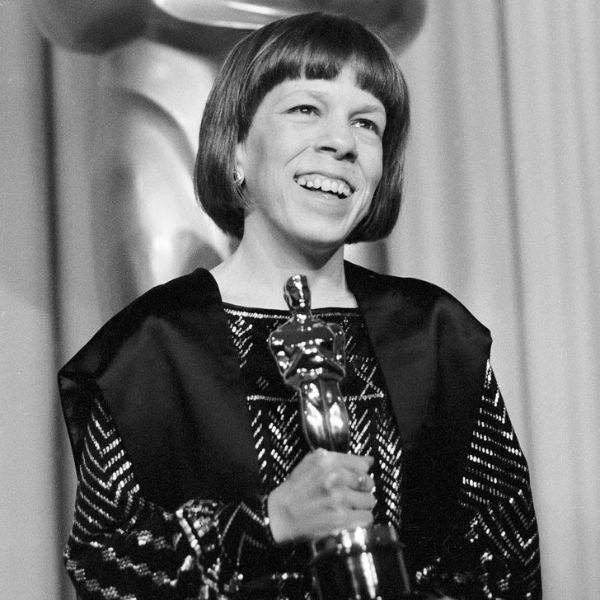 Linda Hunt: Hollywood's Powerhouse